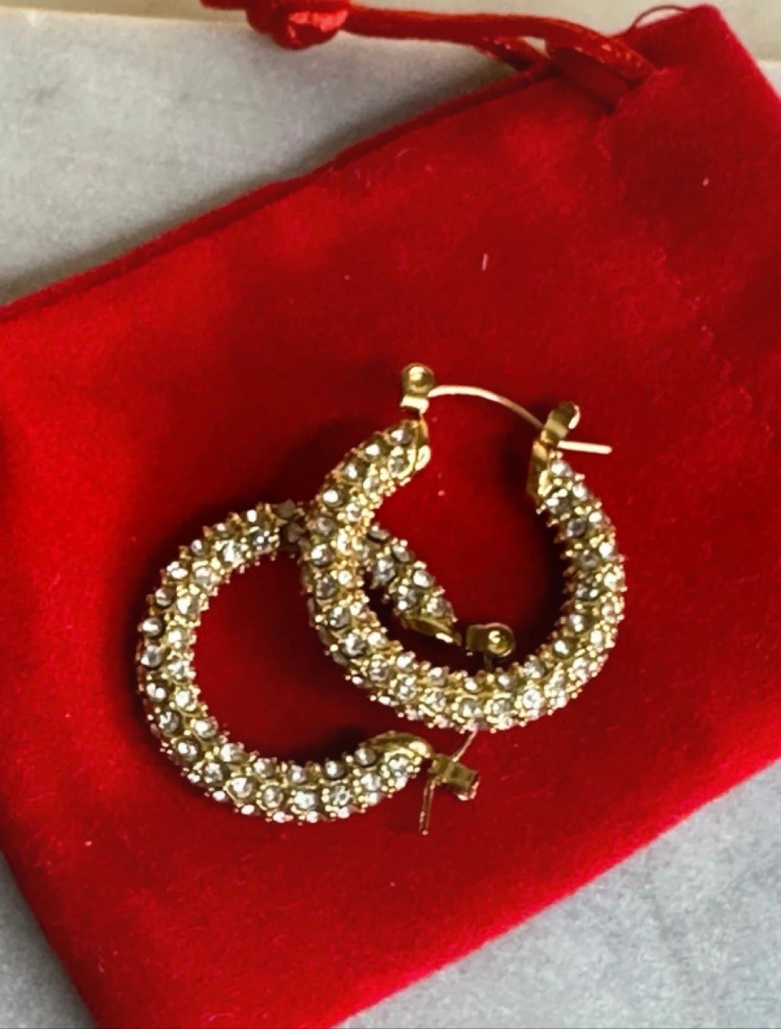 Créoles Grossas com Strass Dourado - Novas – photo 4